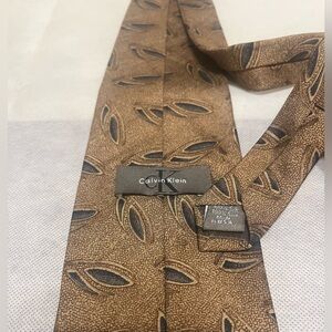 Calvin Klein 100% Silk Tie Brown Abstract Print Made in USA